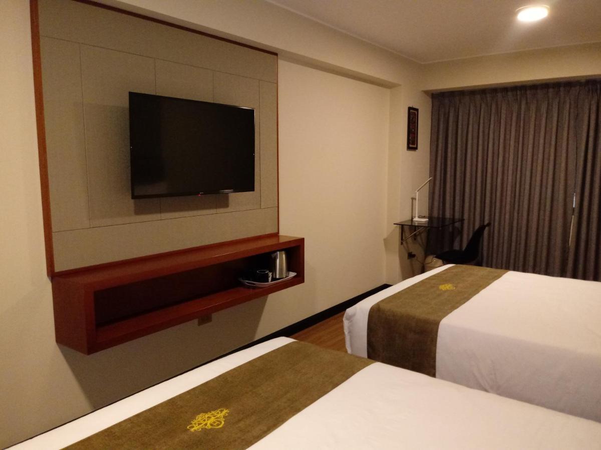 Candamo Hotel 3*