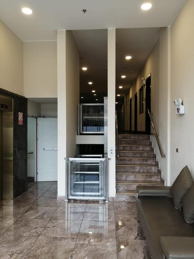 Hotel Candamo 3*