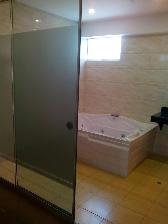 Candamo Hotel 3*
